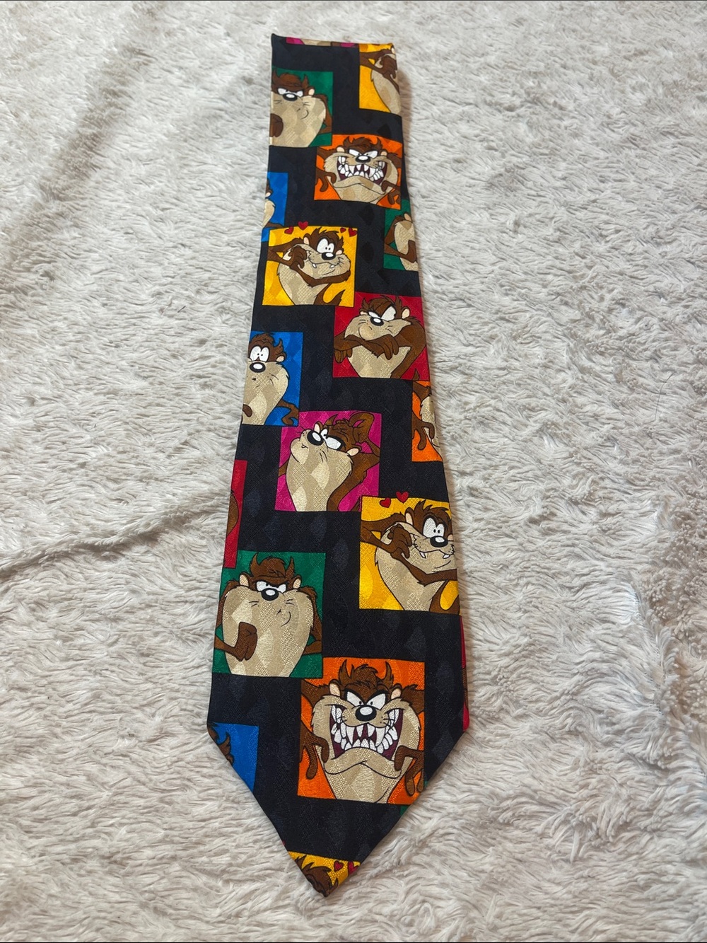 Looney Tunes mania Tasmanian devil necktie